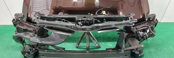 Opel Zafira C Radiator support slam panel 