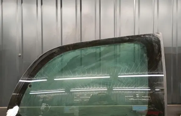 Ford Galaxy Rear side window