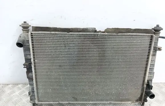 Ford Mondeo MK II Coolant radiator