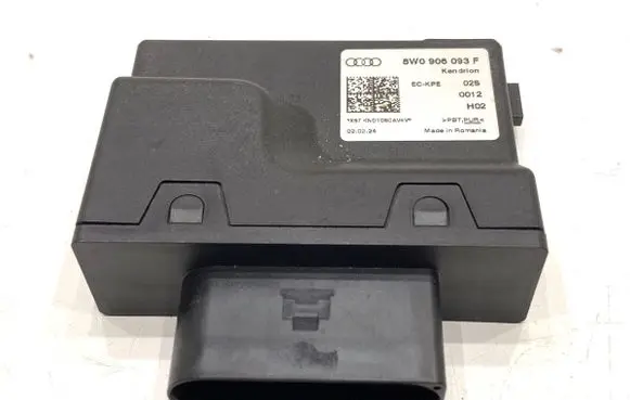 Audi A4 S4 B9 8W Other control units/modules 8W0906093F