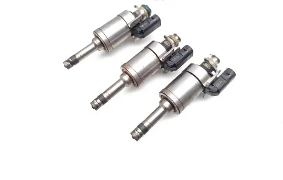 Ford Fiesta Fuel injectors set 0261500221