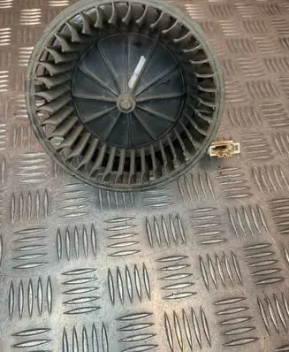 Volkswagen Multivan T4 Heater fan/blower 701819021B 5399386120