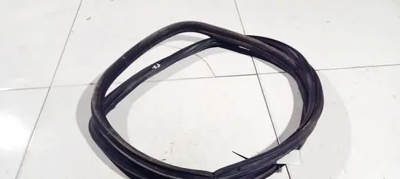 Opel Corsa D Rubber seal front coupe door 