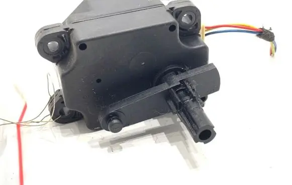 Volvo XC90 Air flap motor/actuator 8623354