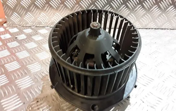 Iveco Daily 35.8 - 9 Heater fan/blower 570630200