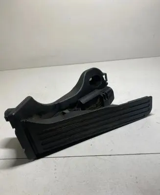 Volkswagen Touran I Accelerator throttle pedal 1T1723503H 6PV00868901