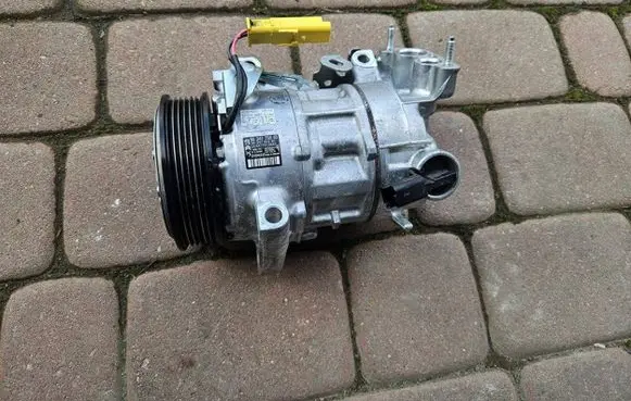 Opel Mokka B Air conditioning (A/C) compressor (pump) 9834779880