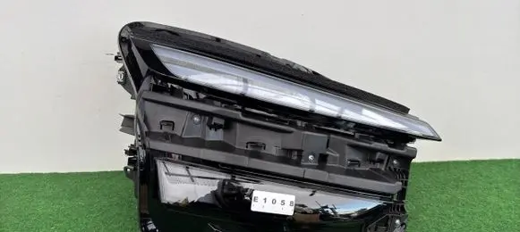Tesla Model Y Headlight/headlamp 1918351-00-D