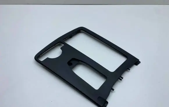 Mercedes-Benz C W204 Center console decorative trim A2046800107 00050.330.12
