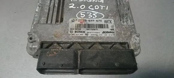 Opel Insignia A Engine control unit/module 55577674 0281017452