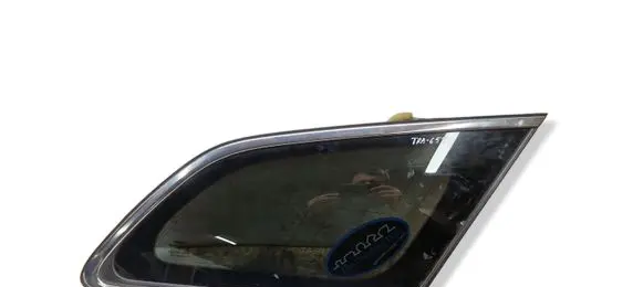 Toyota Avensis T270 Rear side window 43R006723 DOT24M101AS3