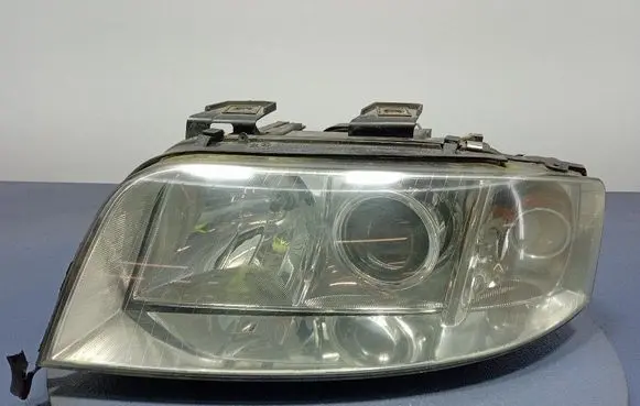 Audi A6 Allroad C5 Headlight/headlamp 15592900