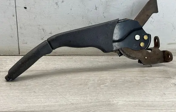 Mitsubishi Space Gear Hand brake release handle 