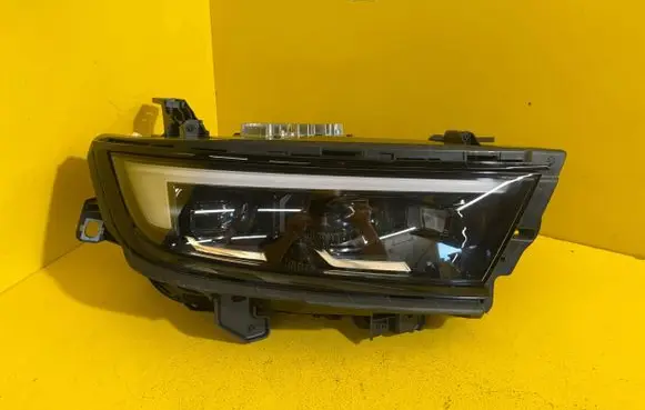 Opel Mokka B Headlight/headlamp 9847939180