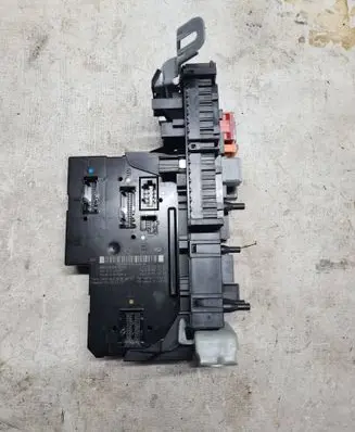 Mercedes-Benz E W212 SAM control unit 2129009522 2129020008 5DK01102305