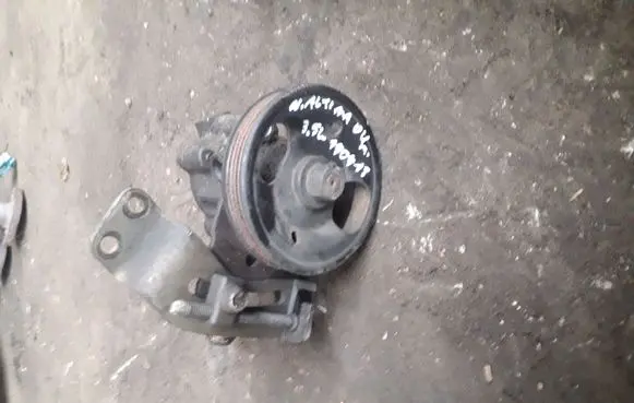Nissan Altima Power steering pump 491108J200