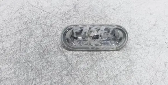 Volkswagen PASSAT B5.5 Front fender indicator light 1J0949117