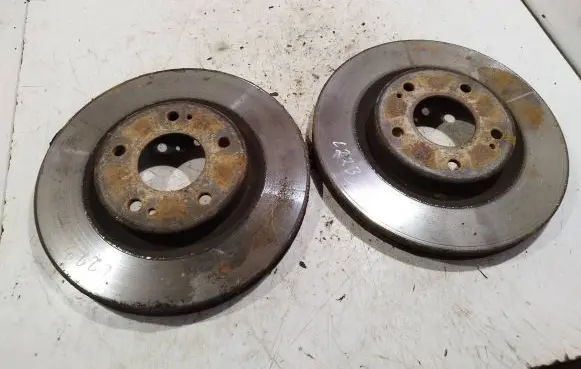 Mitsubishi Grandis Front brake disc