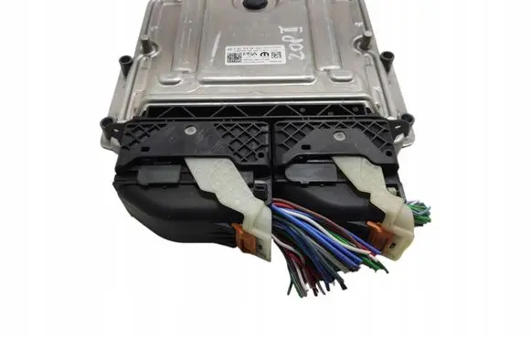 Peugeot 208 Engine control unit/module ECU 9864641980