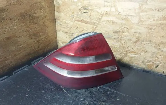 Mercedes-Benz S W220 Rear/tail lights A2208200164