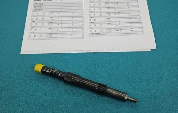 Ford Mondeo Mk III Fuel injector EJDR00504Z IMPRK1585608