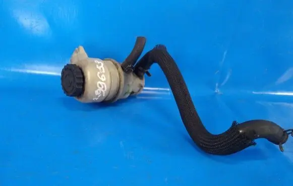 Dodge Caliber Power steering fluid tank/reservoir 5105338AB