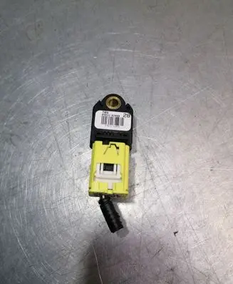 Toyota Auris 150 Airbag deployment crash/impact sensor 8983102080