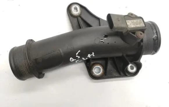 Audi Q5 SQ5 Intercooler hose/pipe 8K0145673R