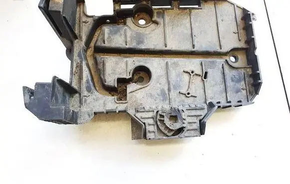 Peugeot 407 Battery box tray 9647018180