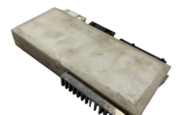 BMW 5 E39 Comfort/convenience module 6913520 6010729014