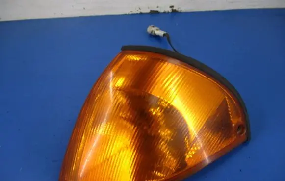 Suzuki Swift Cultus Front indicator light