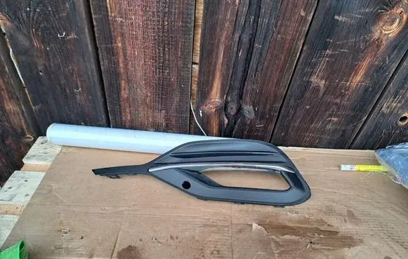 Opel Astra K Front fog light trim/grill 39130517