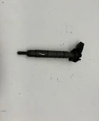 Mercedes-Benz S AMG W222 Fuel injector A6420701187