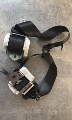 Ford Grand C-MAX Third row seat belt PASTYLNY