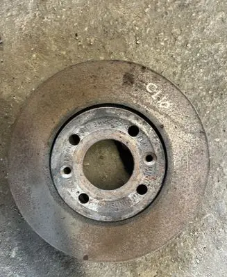 Renault Clio III Front brake disc