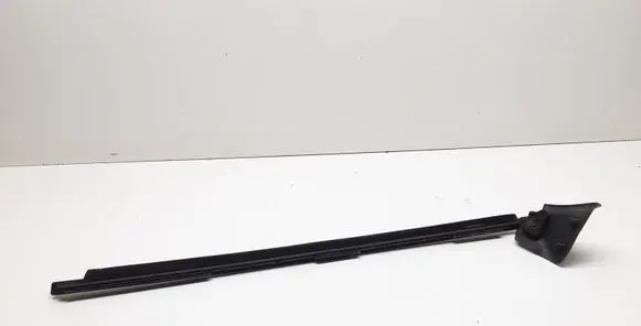 BMW 1 E82 E88 Rear side glass trim 