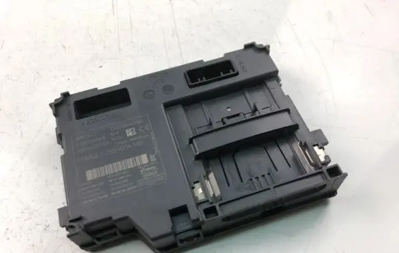Renault Clio IV Other control units/modules 285903438R