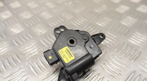 Tesla Model S A/C air flow flap actuator/motor D267AP9AA02