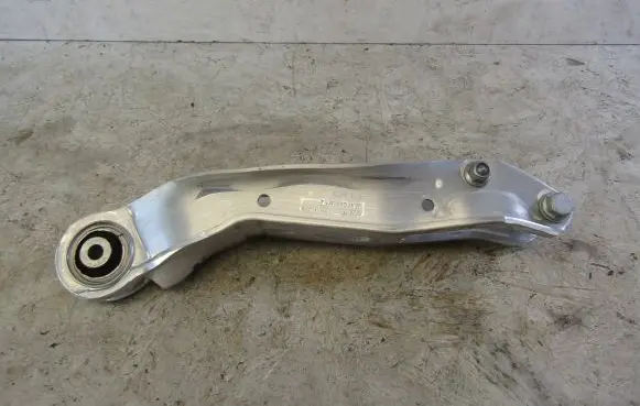 Audi Q7 4M Rear upper control arm/wishbone 4M0505311J