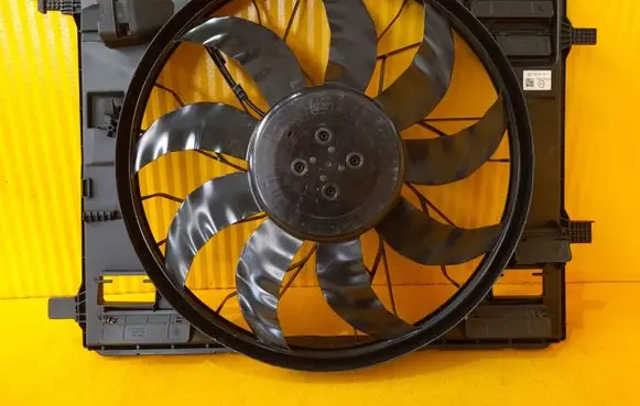 Mercedes-Benz C W206 Fan set A0999069801
