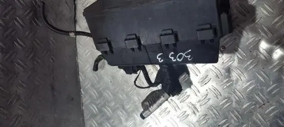 Ford Focus Fuse box set 98ag14a142ad
