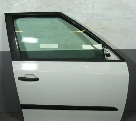 Skoda Fabia Mk2 (5J) Front door