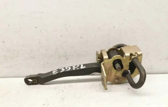BMW 5 E39 Front door check strap stopper 512181934471