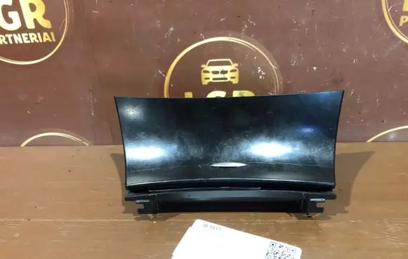 Mercedes-Benz E W211 Car ashtray A2118101330