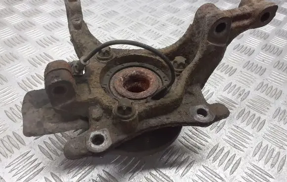 Opel Zafira B Front wheel hub spindle knuckle