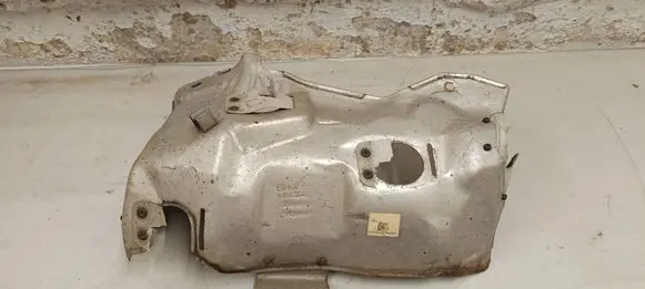 BMW 1 F40 Heat shield in engine bay 9845364