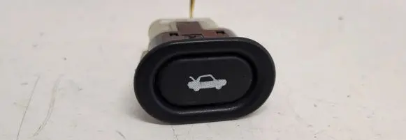 Saab 9-5 Tailgate opening switch 156796 4733440