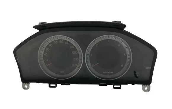 Volvo V70 Speedometer (instrument cluster) 31343325AA