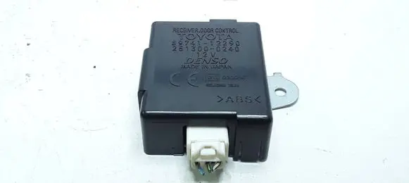 Toyota Corolla E120 E130 Door control unit/module 8974112290 2513000240 020096