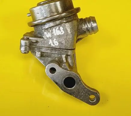 Mercedes-Benz A W168 EGR valve A0021404460